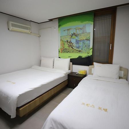 Twins Hotel Jeju Exterior photo